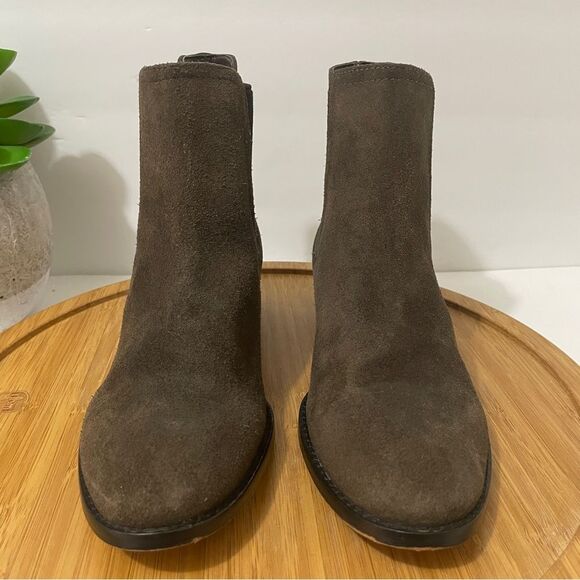 Karl Lagerfeld Mirla Brown Suede Chelsea Boot Women 6.5 Minimalist Bootie Chic - Picture 3 of 9